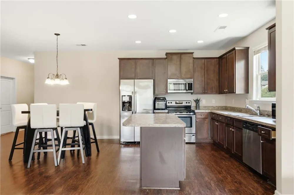 6311 Horizon Court Rex, GA 30273