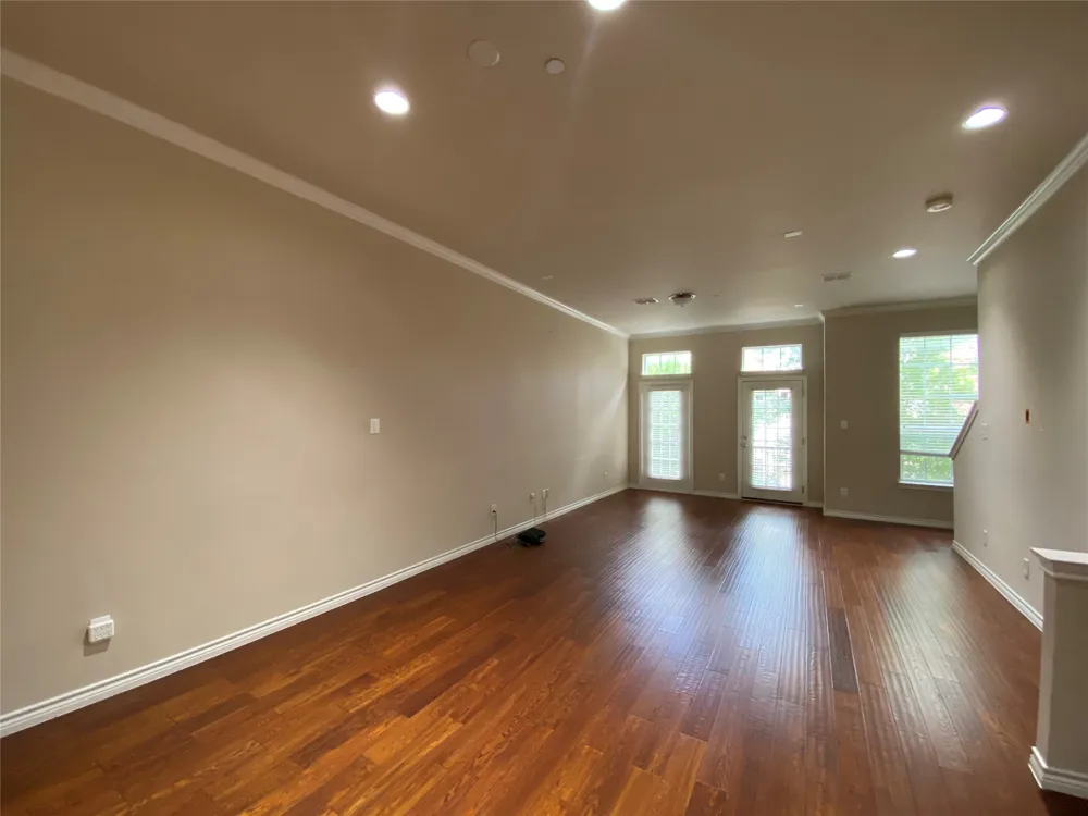 15831 Breedlove Place #118 Addison, TX 75001