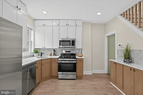 831 LIVINGSTON STREET