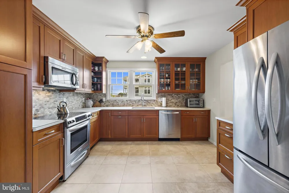 1201 WEST AVENUE Beach Haven, NJ 08008