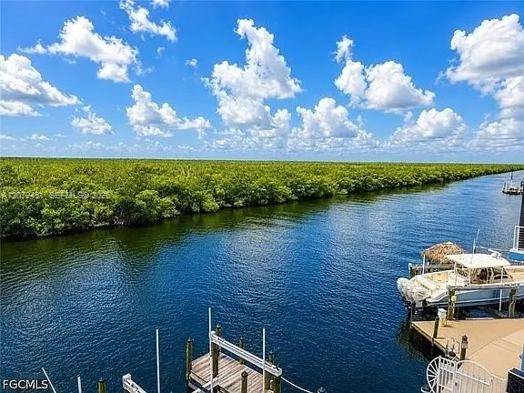 5816 Shell Cove Dr #119 Cape Coral, FL 33914