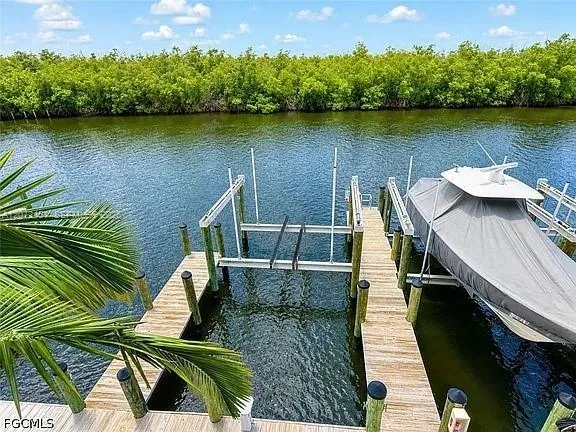 5816 Shell Cove Dr #119 Cape Coral, FL 33914