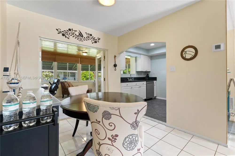 5713 NW 68th Ter Tamarac, FL 33321