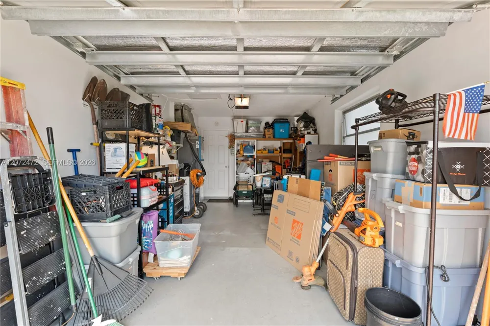 5713 NW 68th Ter Tamarac, FL 33321
