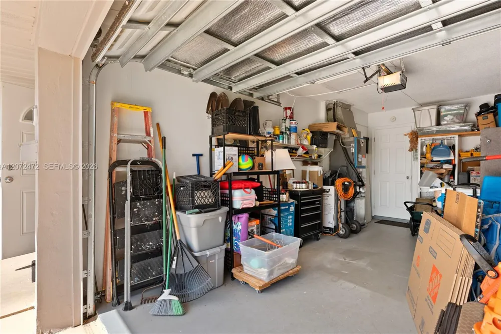 5713 NW 68th Ter Tamarac, FL 33321