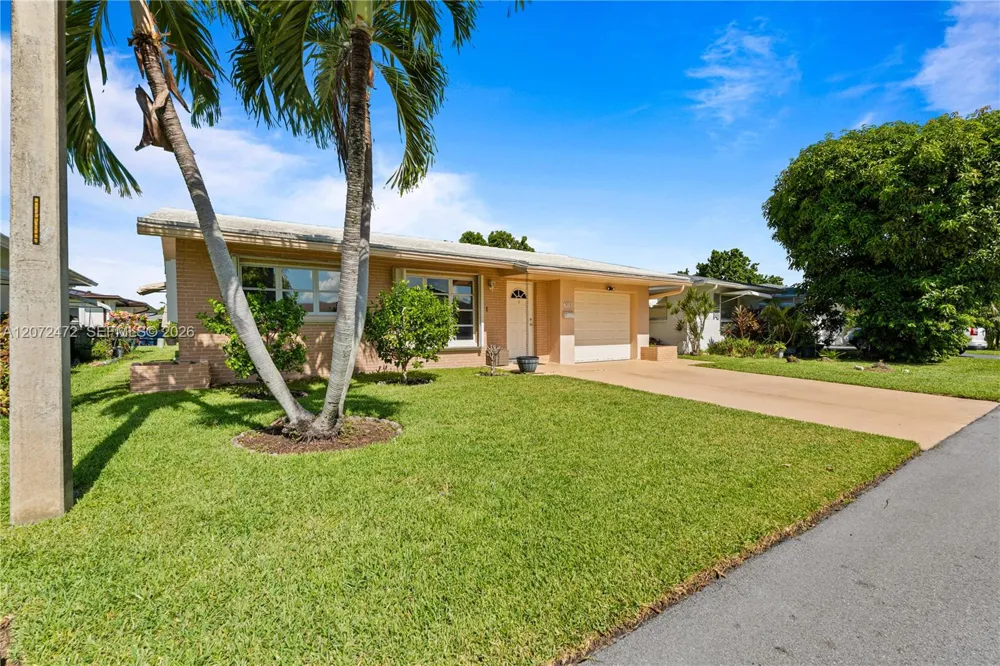 5713 NW 68th Ter Tamarac, FL 33321