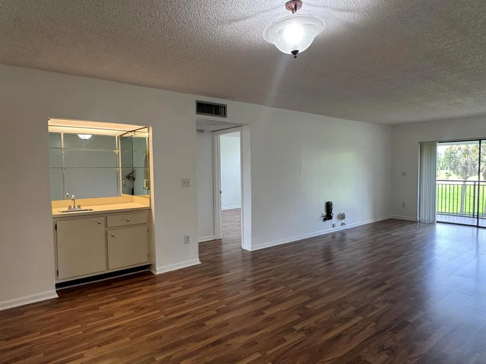 16171 Blatt Boulevard #202 Weston, FL 33326