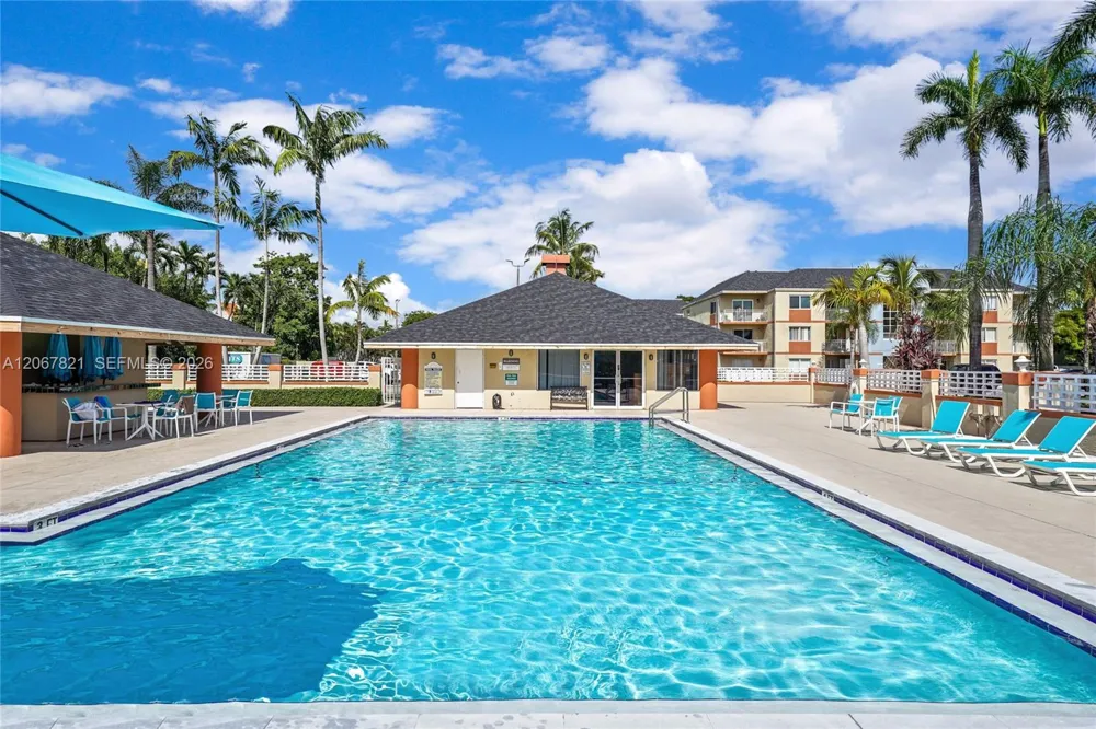 18840 NW 57th Ave #306 Hialeah, FL 33015