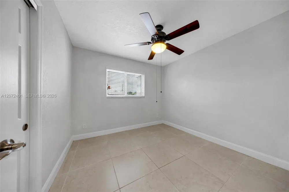 8801 SW 17th St Miami, FL 33165