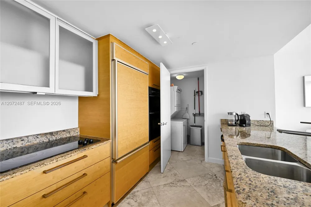 1830 S Ocean Dr #1907 Hallandale Beach, FL 33009