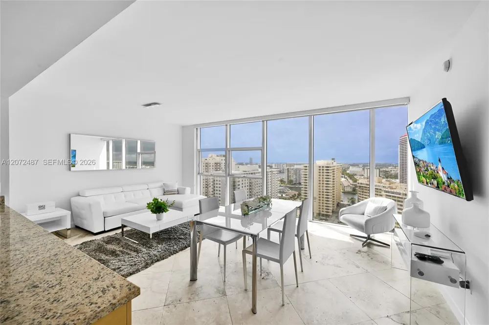 1830 S Ocean Dr #1907 Hallandale Beach, FL 33009