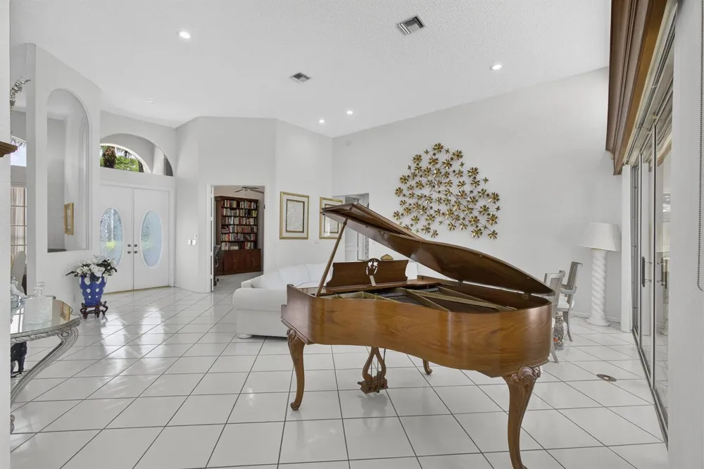 4912 Exeter Estate Lane Lake Worth, FL 33449