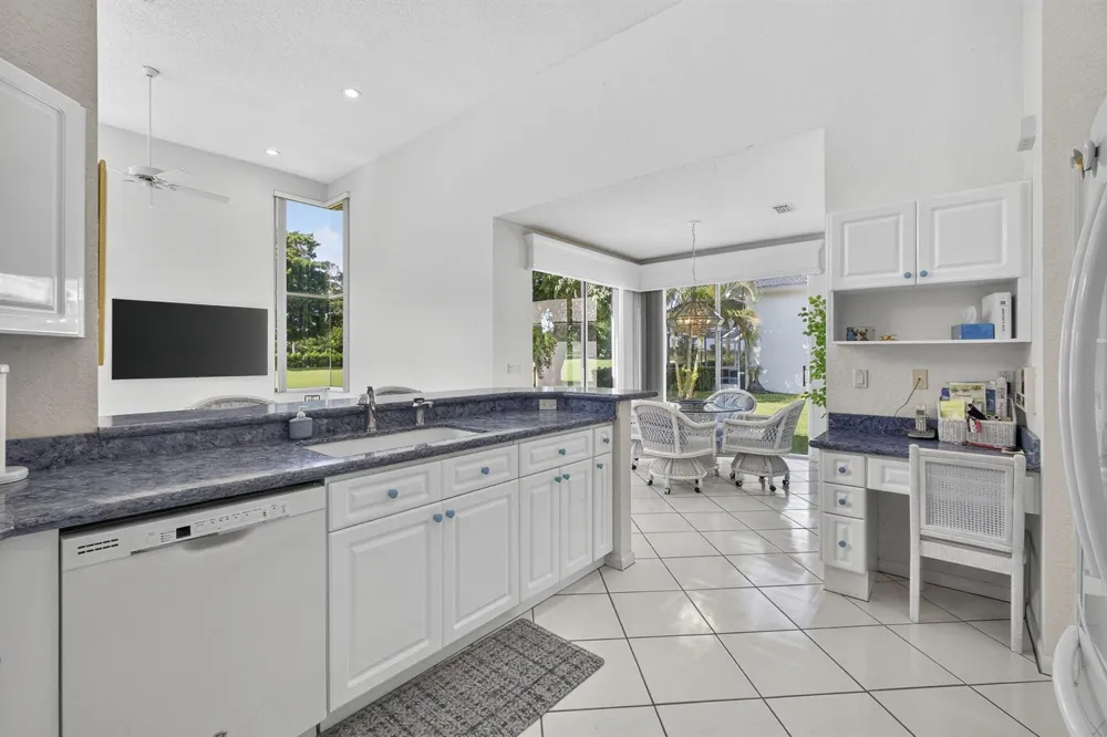 4912 Exeter Estate Lane Lake Worth, FL 33449