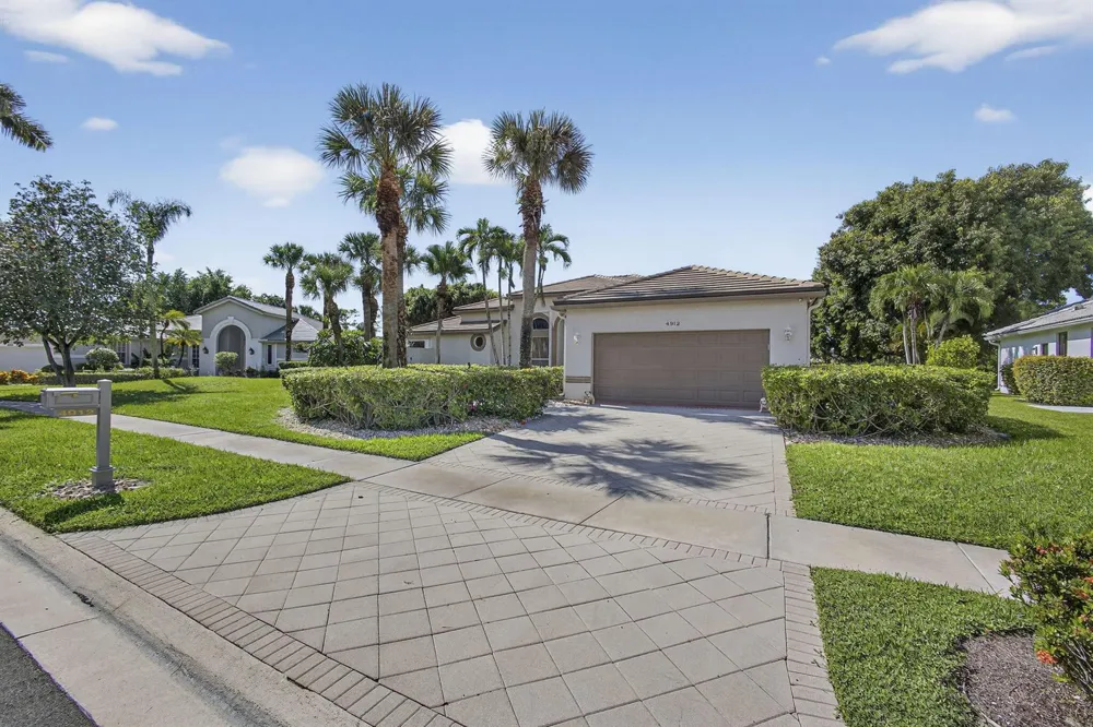 4912 Exeter Estate Lane Lake Worth, FL 33449