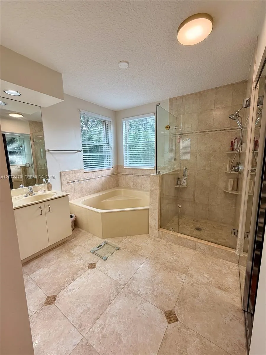 12672 NW 11th Ct Sunrise, FL 33323