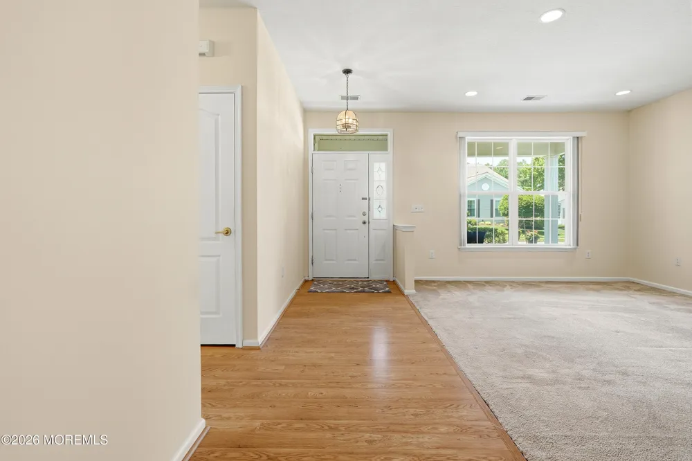 83 Jadelawns Drive Lakewood, NJ 08701