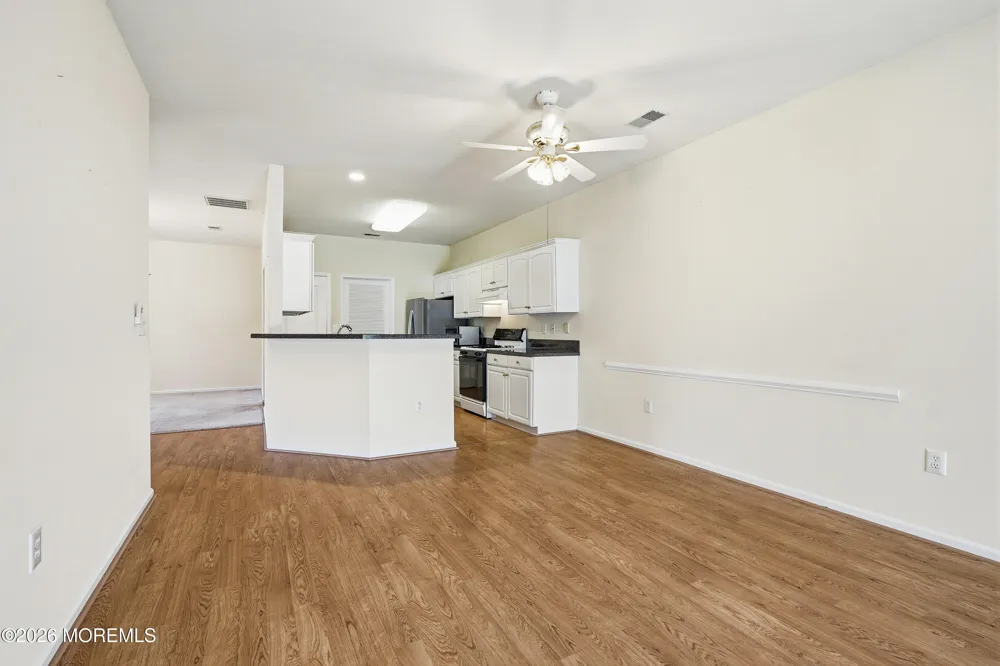 83 Jadelawns Drive Lakewood, NJ 08701