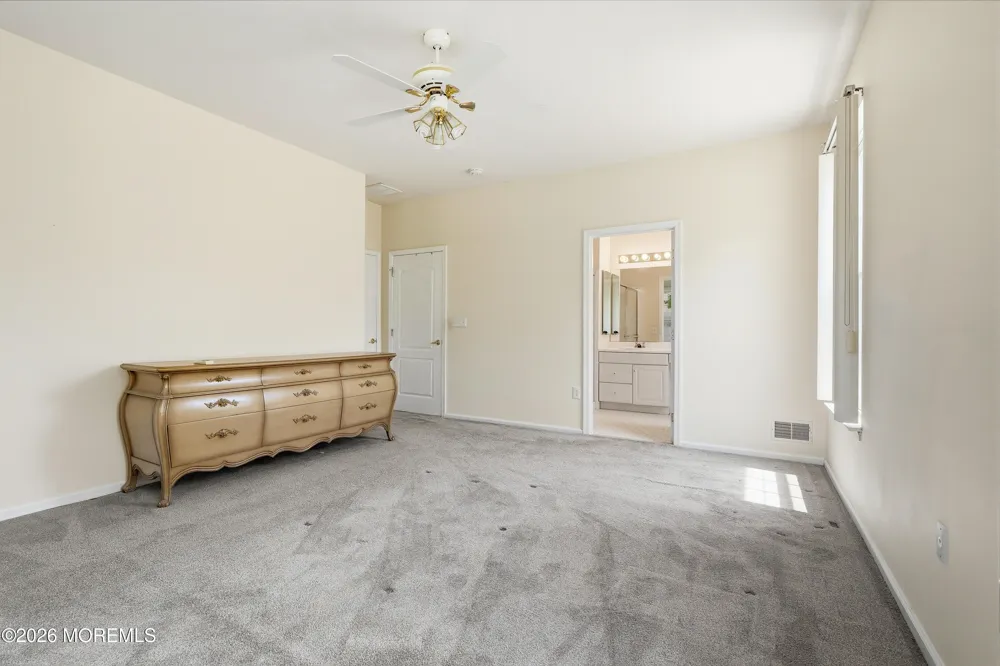83 Jadelawns Drive Lakewood, NJ 08701
