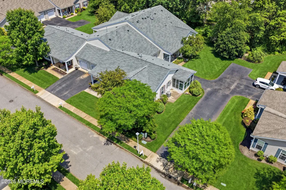 83 Jadelawns Drive Lakewood, NJ 08701