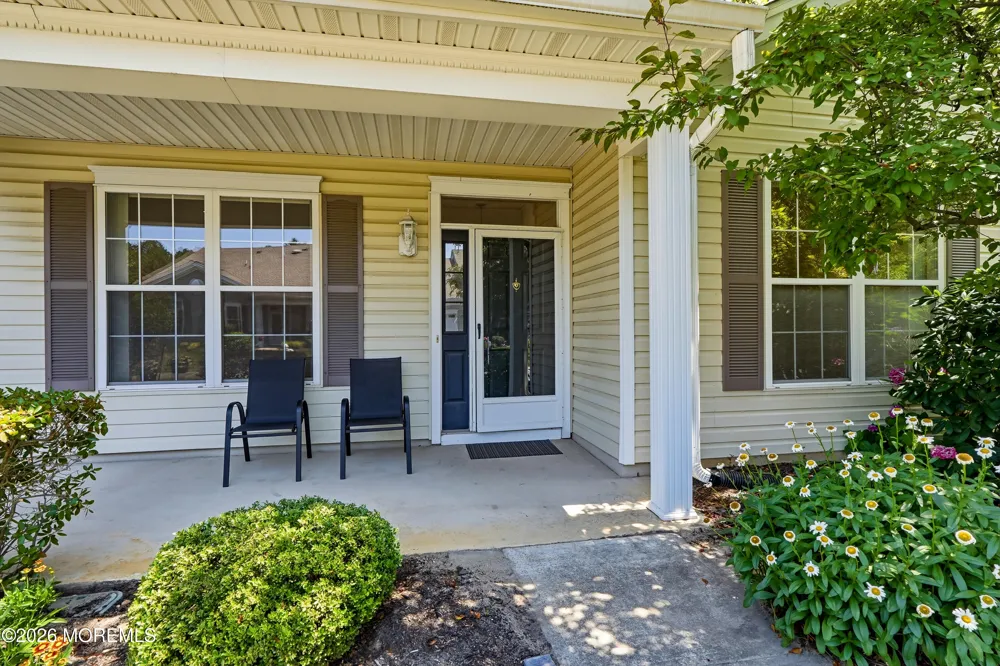 83 Jadelawns Drive Lakewood, NJ 08701