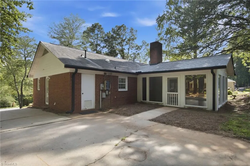 1045 S Magnolia Street Mooresville, NC 28115