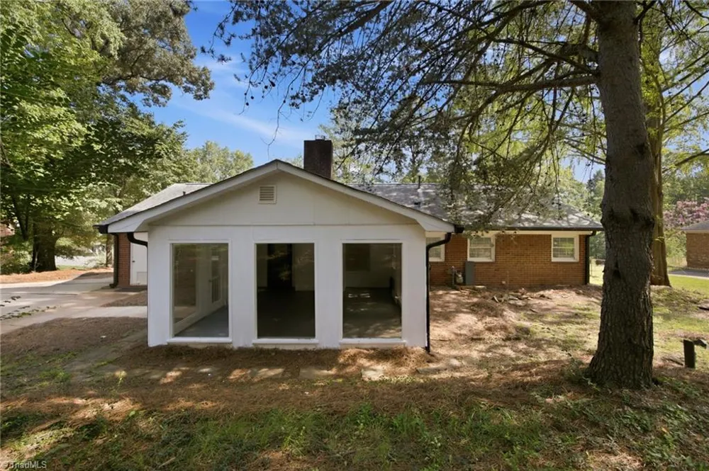 1045 S Magnolia Street Mooresville, NC 28115