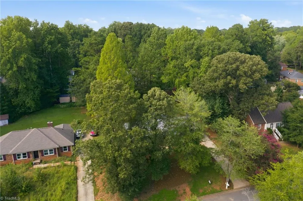1045 S Magnolia Street Mooresville, NC 28115