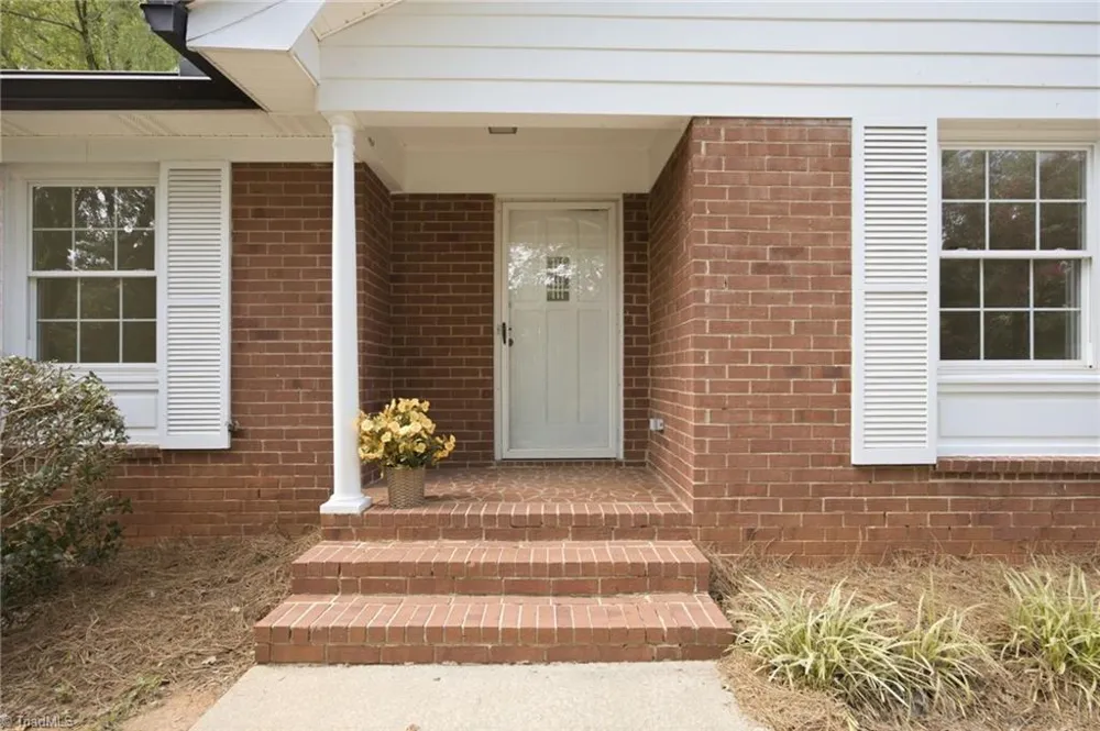 1045 S Magnolia Street Mooresville, NC 28115