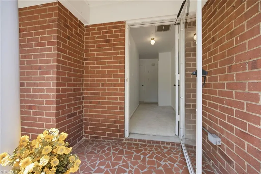 1045 S Magnolia Street Mooresville, NC 28115