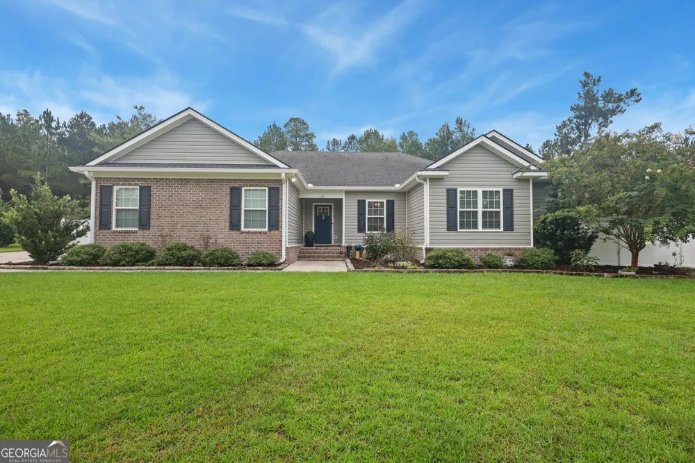 232 Tavern LN Statesboro, GA 30458