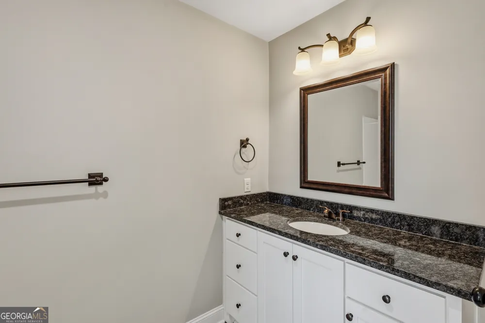 232 Tavern LN Statesboro, GA 30458