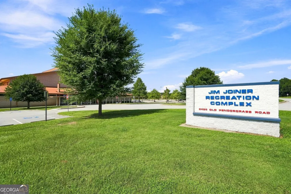 334 Red Cap CIR Jefferson, GA 30549