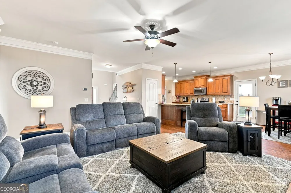 334 Red Cap CIR Jefferson, GA 30549