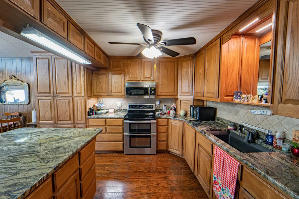 356 County Road 221 Breckenridge, TX 76424