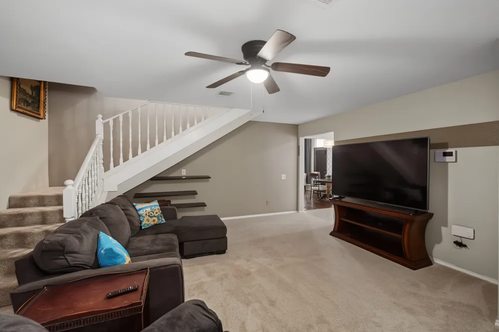 1322 Overlook Drive Lewisville, TX 75067