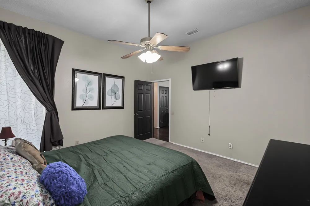 1322 Overlook Drive Lewisville, TX 75067