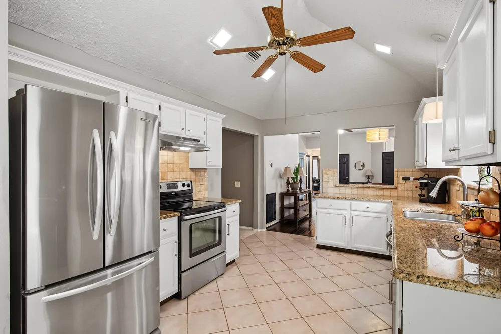 1322 Overlook Drive Lewisville, TX 75067