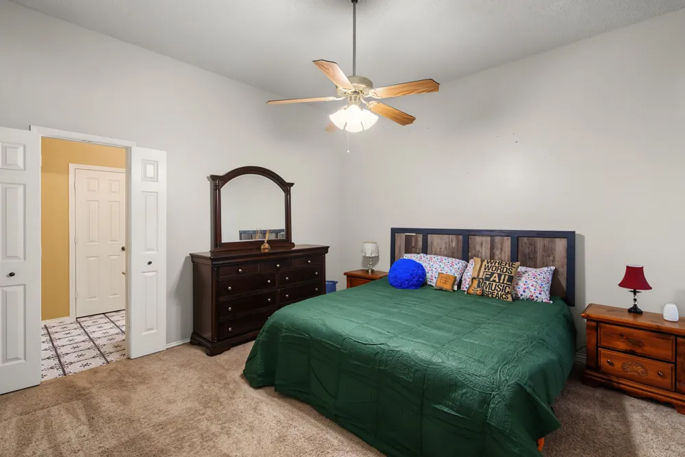 1322 Overlook Drive Lewisville, TX 75067
