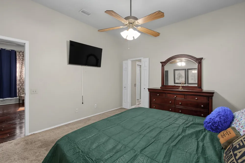 1322 Overlook Drive Lewisville, TX 75067