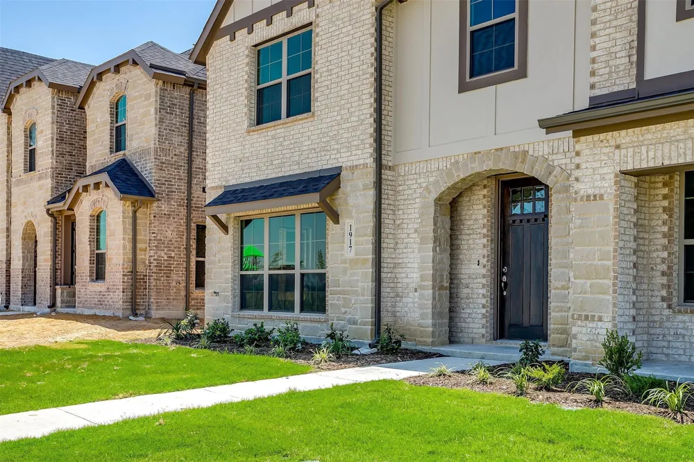 815 Homeplace Circle Mansfield, TX 76063