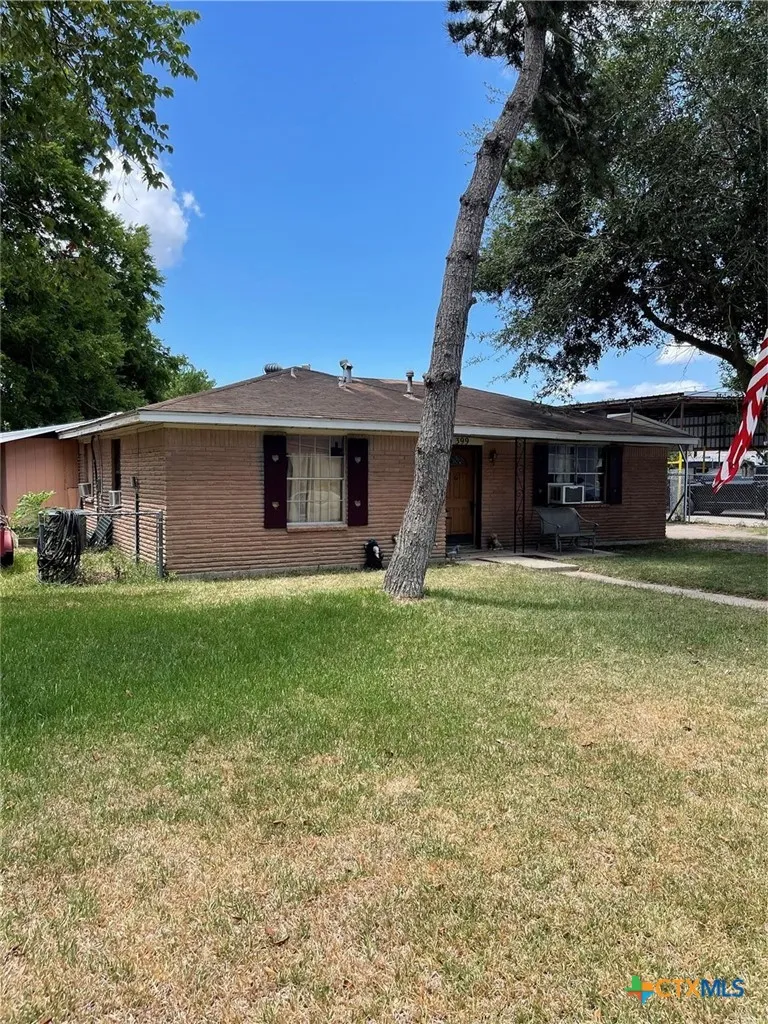 399 Pecan Street Lolita, TX 77971