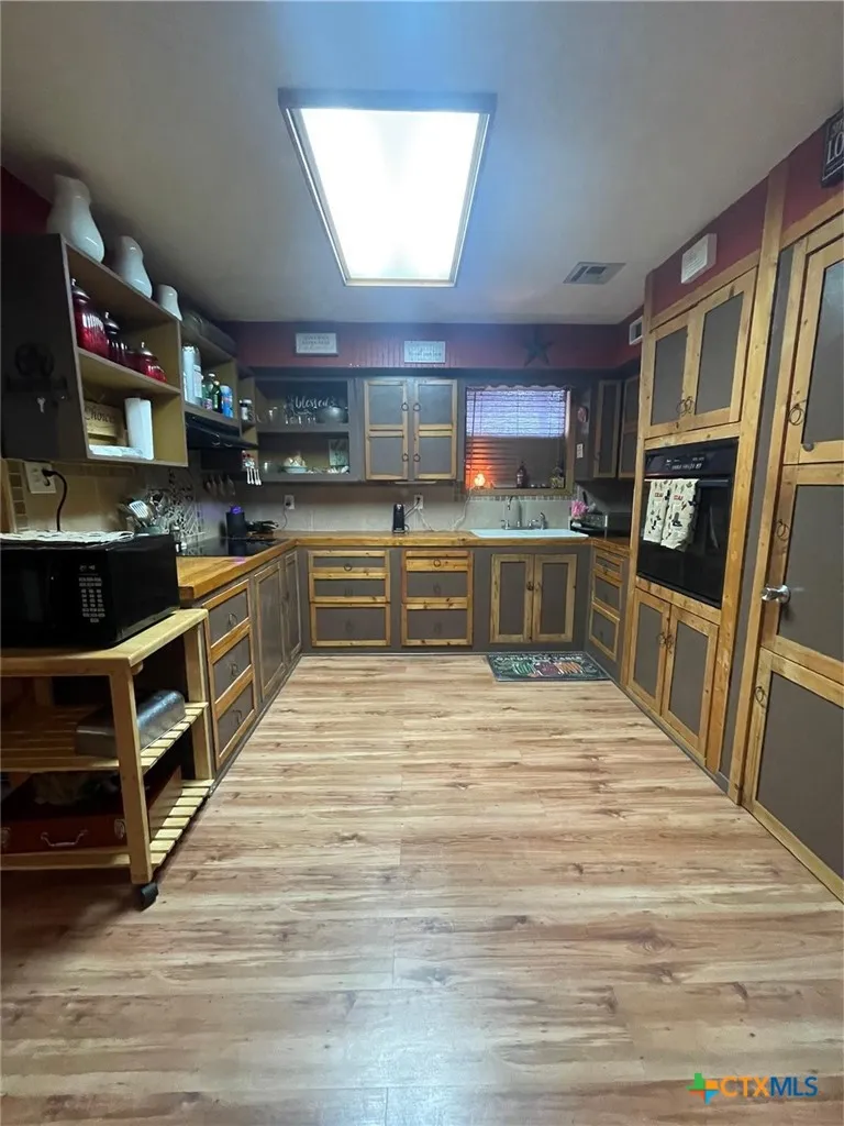 399 Pecan Street Lolita, TX 77971