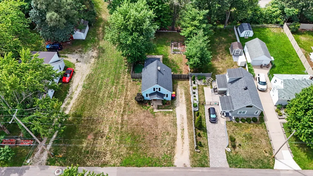 933 Benjamin Avenue NE Grand Rapids, MI 49503