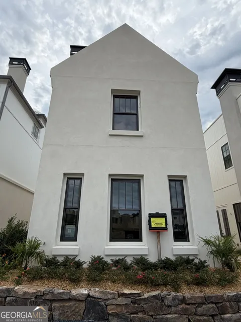 300 Central AVE