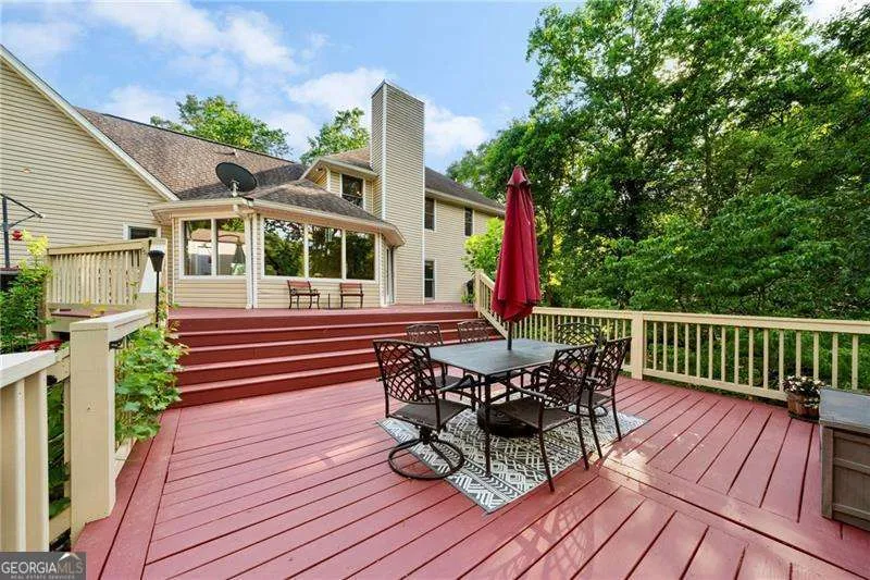 31 Fawn Lake TRL NE White, GA 30184