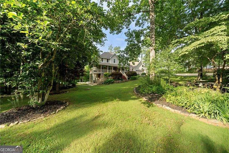 31 Fawn Lake TRL NE White, GA 30184