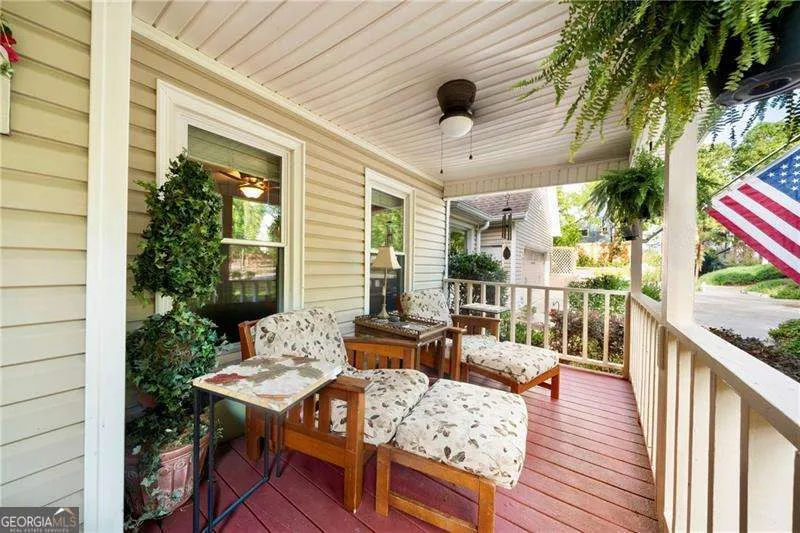 31 Fawn Lake TRL NE White, GA 30184