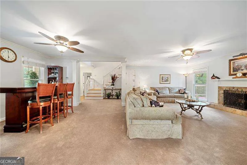 31 Fawn Lake TRL NE White, GA 30184