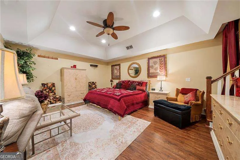 31 Fawn Lake TRL NE White, GA 30184