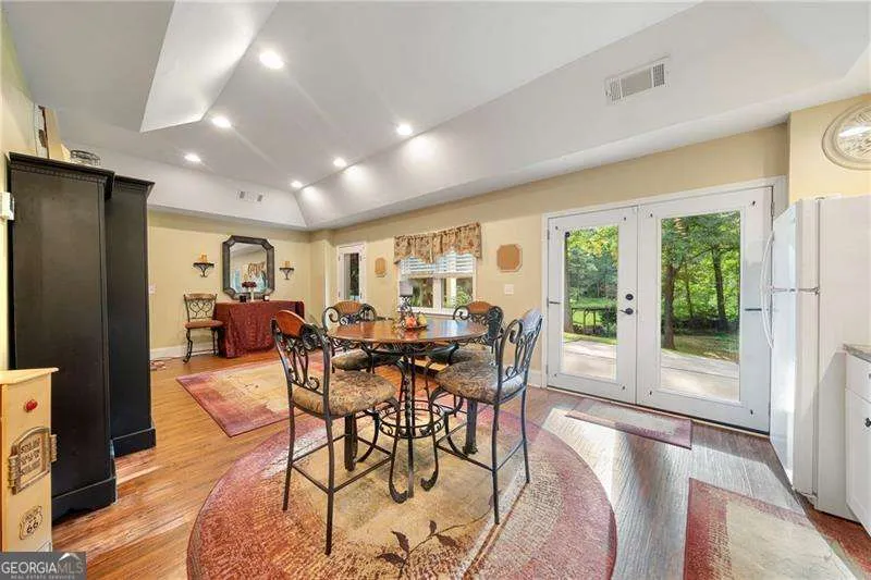 31 Fawn Lake TRL NE White, GA 30184